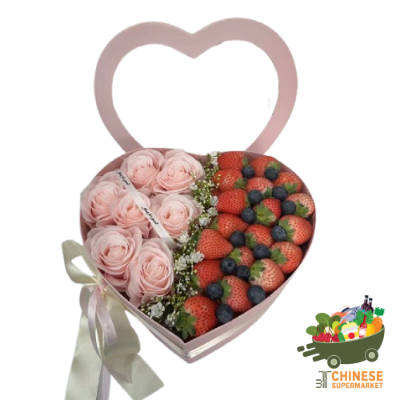 草莓蓝莓加花礼盒 / กล่องหัวใจสตอเบอร์รี่ - กล่อง